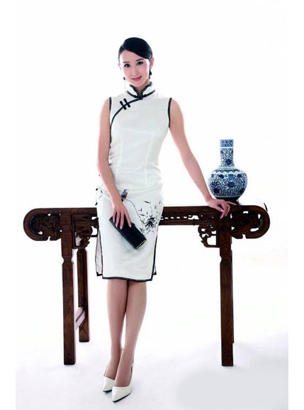 看片APP永久免费旗袍加工