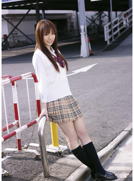 看片APP永久免费校服製作